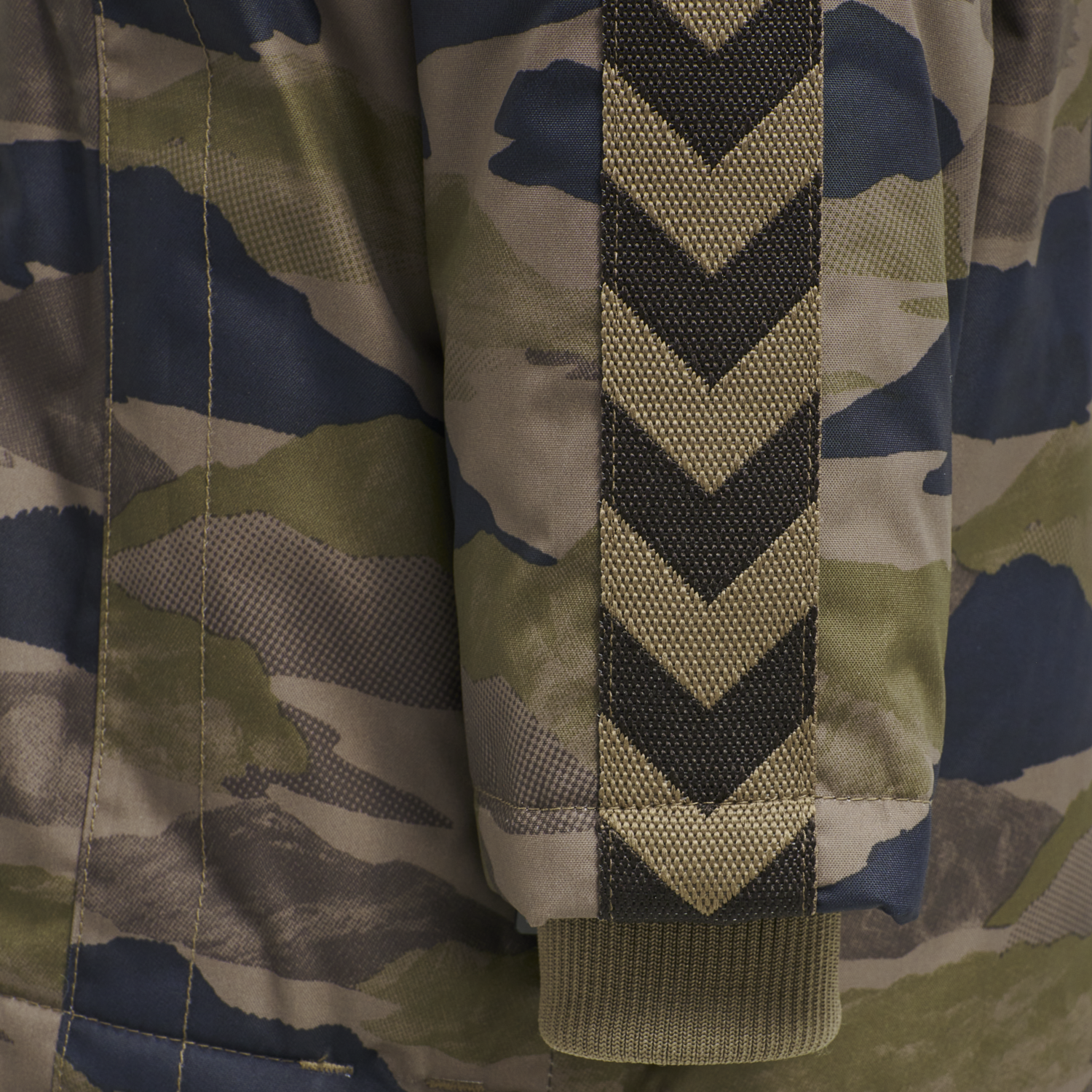 hmlJESSIE JACKET, CHOCOLATE CHIP/AFTER DARK, packshot