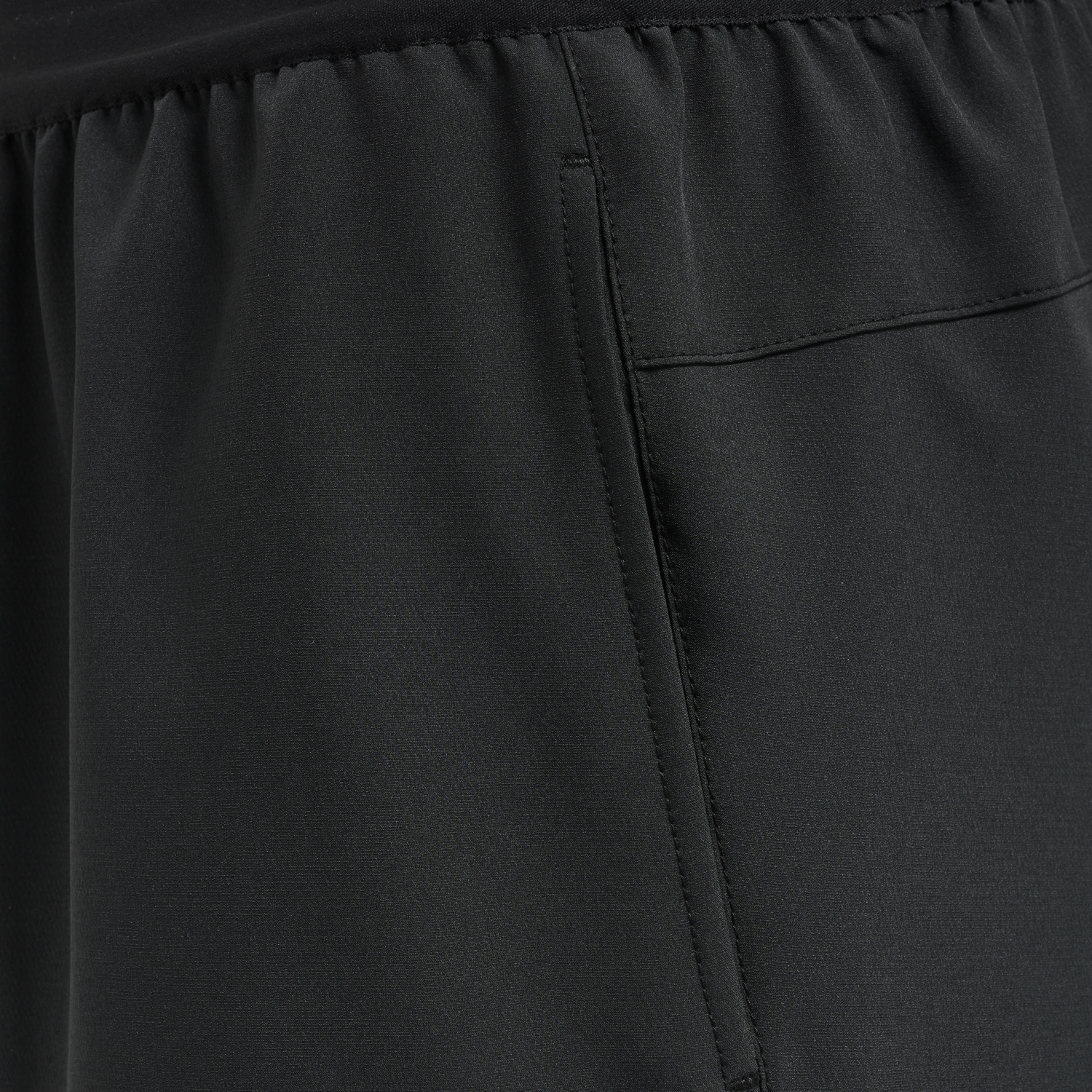 hmlMT DRAGON SHORTS, BLACK, packshot