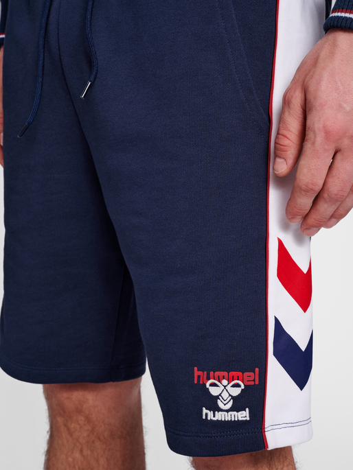 hmlIC DURBAN SHORTS, 7666, model