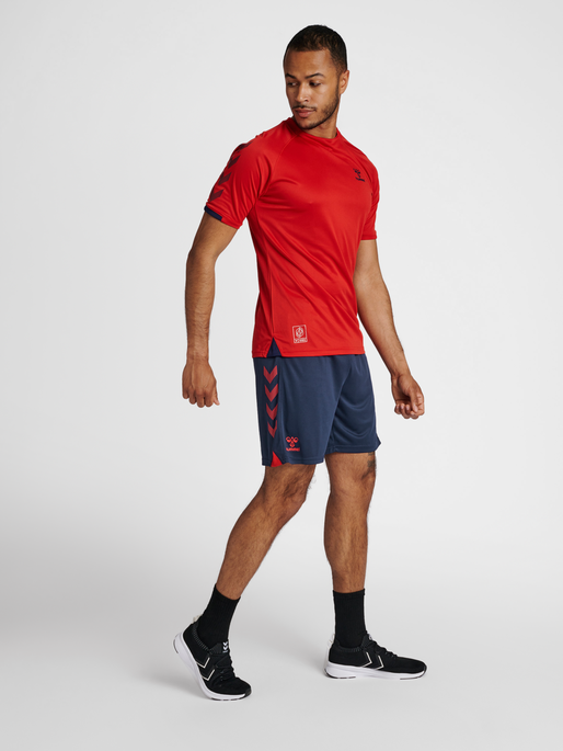 hmlGG12 ACTION SHORTS, 8388, model