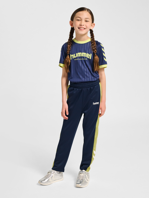 hmlJR GOAL PANTS, DRESS BLUES, model