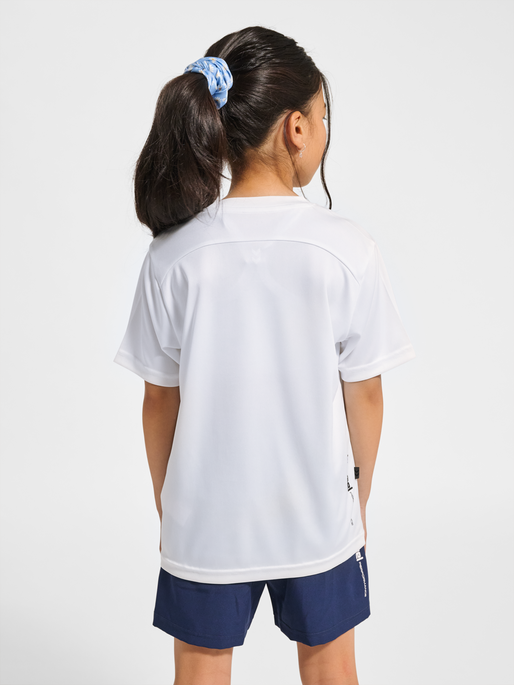 hmlJR PULSE TRAINING T-SHIRT, WHITE, model