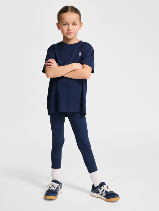 hmlJR PULSE TRAINING T-SHIRT, DRESS BLUES, model